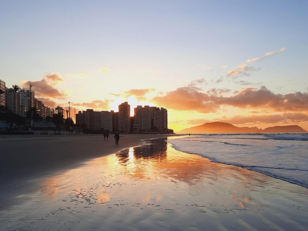 Studio 909 Pitangueiras - Edificio Bandeirantes - Com Estacionamento Incluido Guaruja Exterior photo